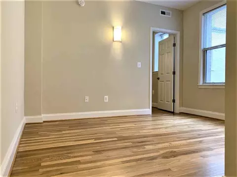 2070 Belmont Rd NW, Washington, DC 20009 photo 7