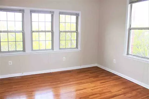 2070 Belmont Rd NW, Washington, DC 20009 photo 9