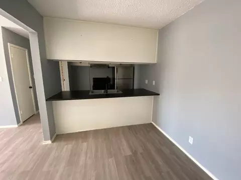 517 S Westgate Dr, Weslaco, TX 78596