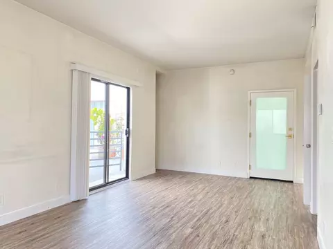 2500 Abbot Kinney Blvd, Los Angeles, CA 90291