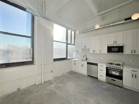 340 N 12th St, Philadelphia, PA 19107