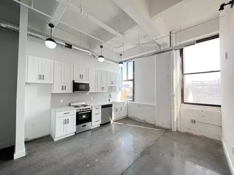 340 N 12th St, Philadelphia, PA 19107
