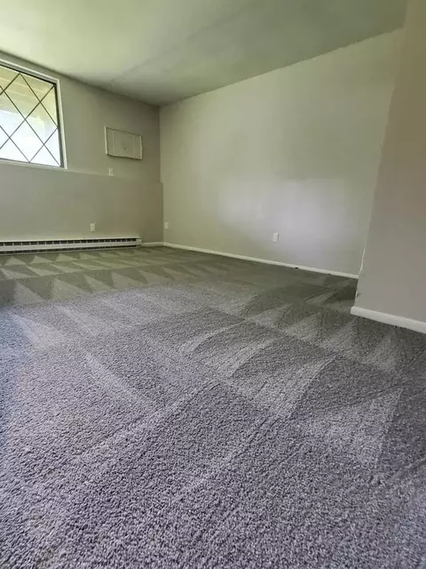 222 Bradley Ave, Waterbury, CT 06708 photo 6