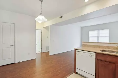 Stratford Residence, Urbana, IL 61801 photo 9