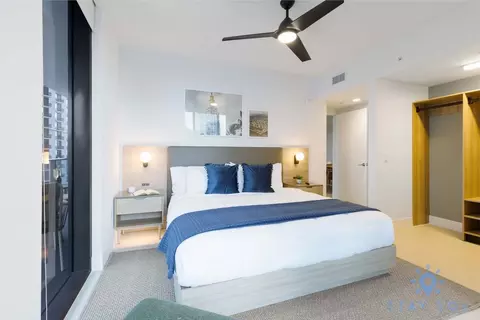 601 Northeast 1st Avenue, Miami, FL 33132 photo 9