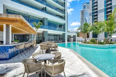 601 Northeast 1st Avenue, Miami, FL 33132 photo 10