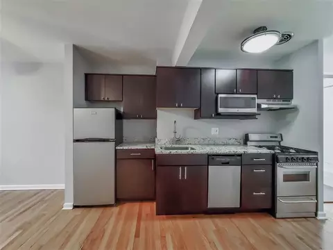 639 W Grace St, Chicago, IL 60613 photo 35
