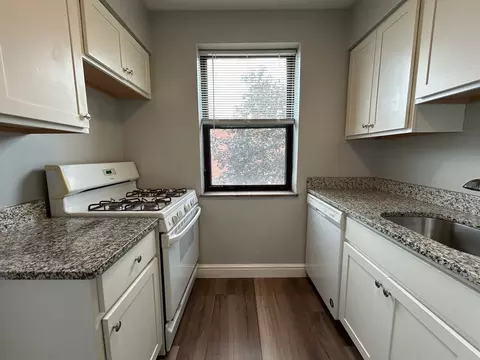 15232 Royal Dr, West Mifflin, PA 15122