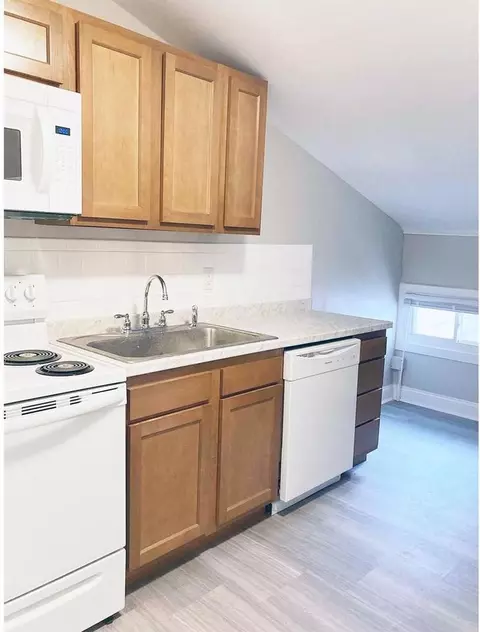 3300 Jefferson Ave, Cincinnati, OH 45220