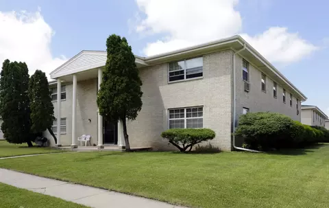 4300-4320 4300-4320 S 60th St 5901-5951 W Coldspring Rd, Greenfield, WI 53220