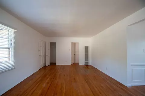 11720 Magnolia Blvd, Valley Village, CA 91607