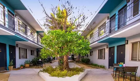 2727 Abbot Kinney Blvd, Los Angeles, CA 90291