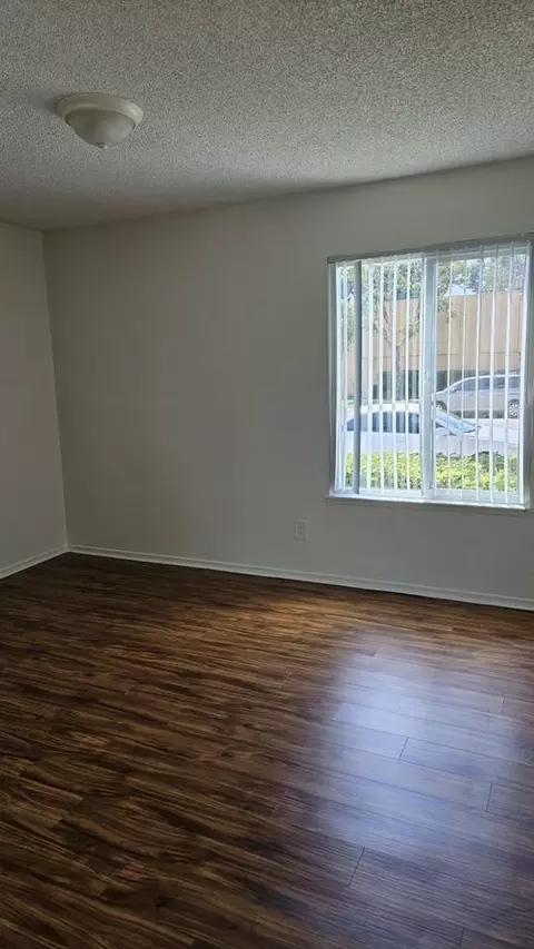 14300 Chestnut St, Westminster, CA 92683 photo 4