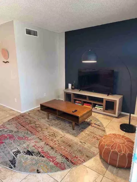6405 E Indian School Rd, Scottsdale, AZ 85251