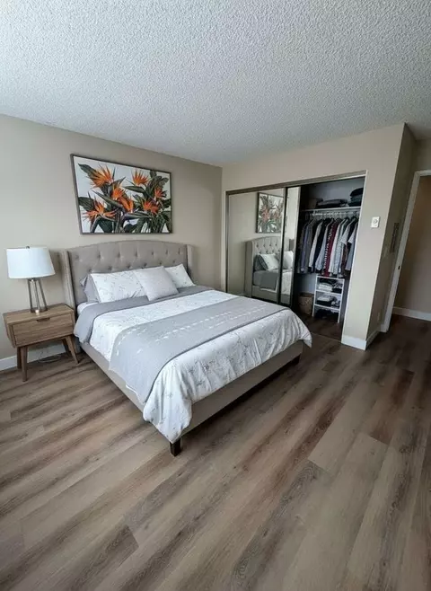 357 Chestnut Ave, Carlsbad, CA 92008