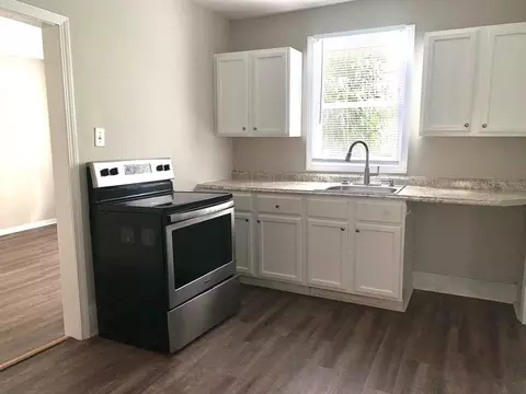 2402 Everett Ave, Raleigh, NC 27607 photo 3