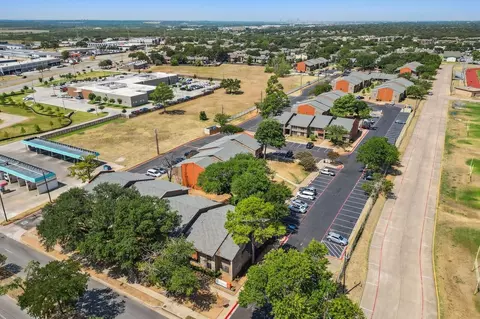 1304 Raider Dr, Euless, TX 76040 photo 15