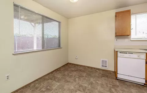 9617 10th Ave E, Midland, WA 98445 photo 6