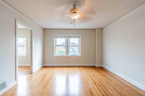 1705 Belmont Ave, Seattle, WA 98122