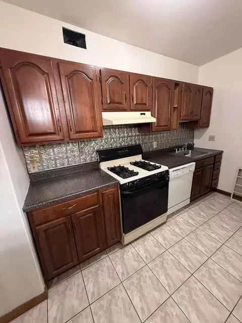 7 W 4th St, Bethlehem, PA 18015