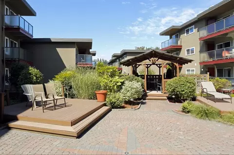 537 Bellevue Way SE, Bellevue, WA 98004