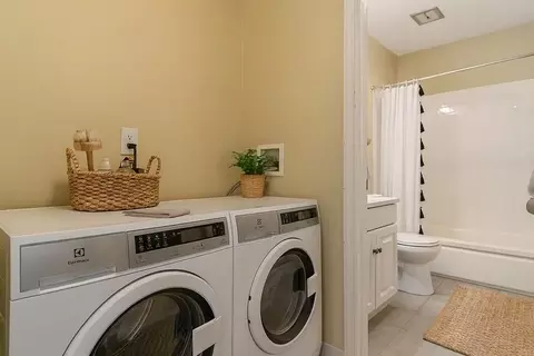 1410 S Columbian Way, Seattle, WA 98144 photo 9