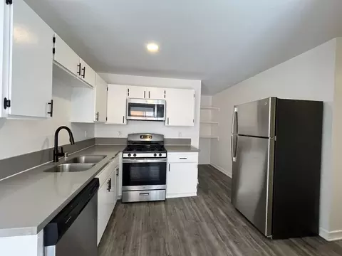 245 S Serrano Ave, Los Angeles, CA 90004