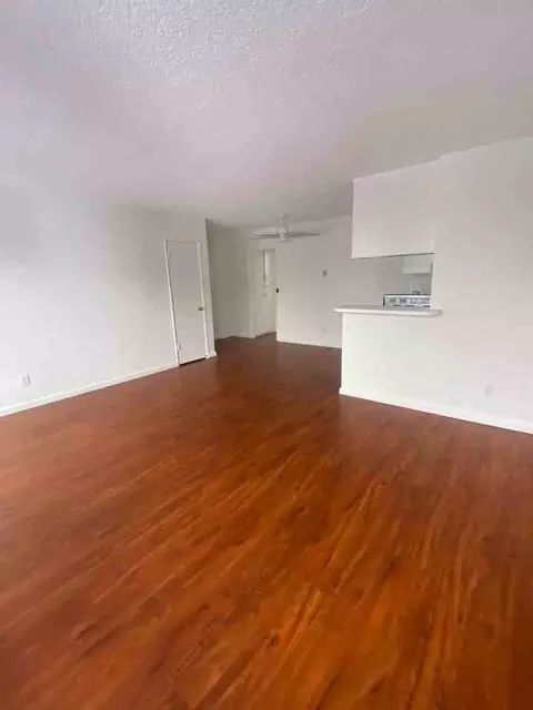 1313 9th St, Santa Monica, CA 90401