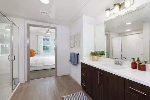 318 W Wilson Ave, Glendale, CA 91203 photo 25