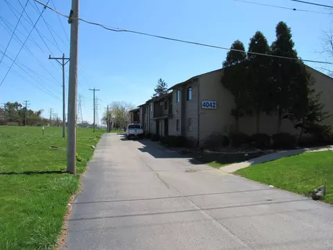 4042 S Pine Ave, Milwaukee, WI 53207