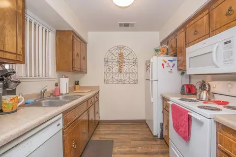 3388 G St, Merced, CA 95340