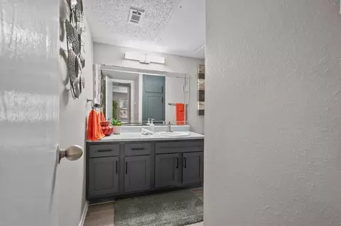 13950 Trinity Blvd, Euless, TX 76040 photo 8