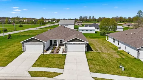 3782 Thunderhawk Pass, Fort Wayne, IN 46818