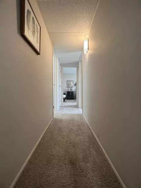 2565 Riverside Dr, Columbus, OH 43221 photo 4
