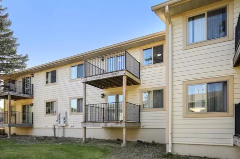 13312 Parkwood Dr, Burnsville, MN 55337