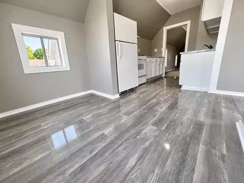 587 Charles Ave, Saint Paul, MN 55103