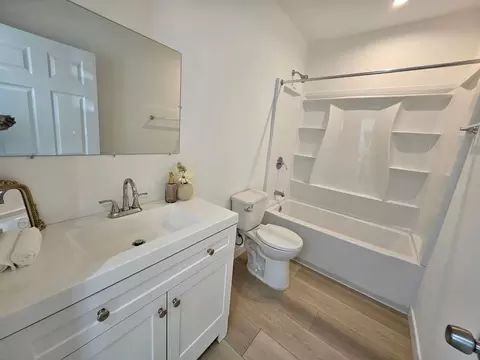 9300 Tamarack Ave, Sun Valley, CA 91352 photo 6