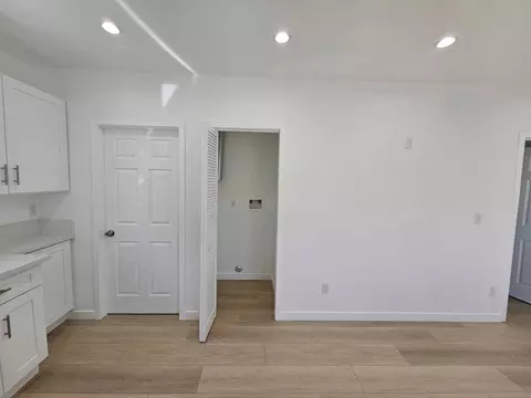 9300 Tamarack Ave, Sun Valley, CA 91352 photo 4
