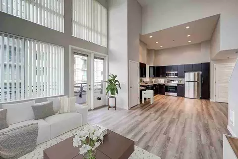 10688 NE 10th St, Bellevue, WA 98004 photo 16