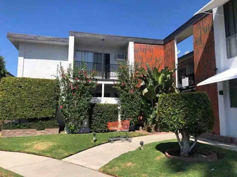 8377 Northgate Ave, Los Angeles, CA 91304
