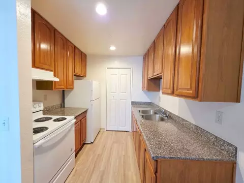 1176 Rosemarie Ln, Stockton, CA 95207 photo 2