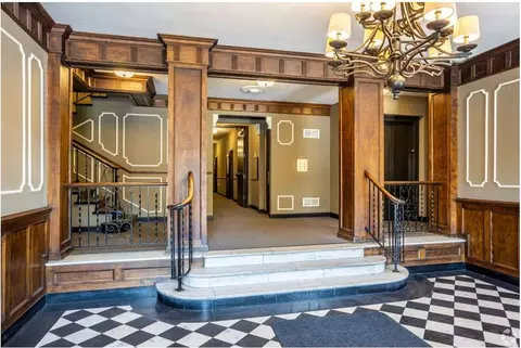 1001 University Ave, Columbia, MO 65201 photo 2
