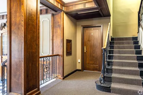 1001 University Ave, Columbia, MO 65201 photo 3