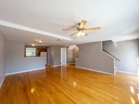 101 River View Ln, Norwich, CT 06360