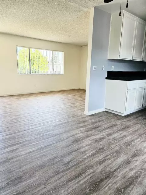 444 460 Graves Ave, El Cajon, CA 92020