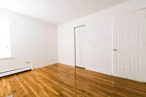 7624 S Kingston Ave, Chicago, IL 60649 photo 7