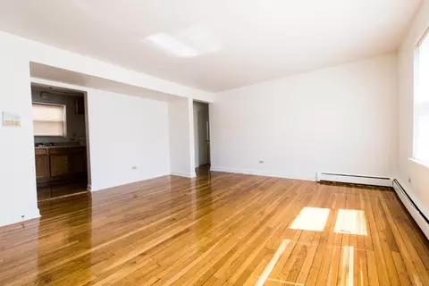 7624 S Kingston Ave, Chicago, IL 60649 photo 24