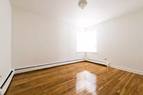 7624 S Kingston Ave, Chicago, IL 60649 photo 6