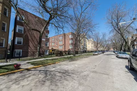 7624 S Kingston Ave, Chicago, IL 60649 photo 12
