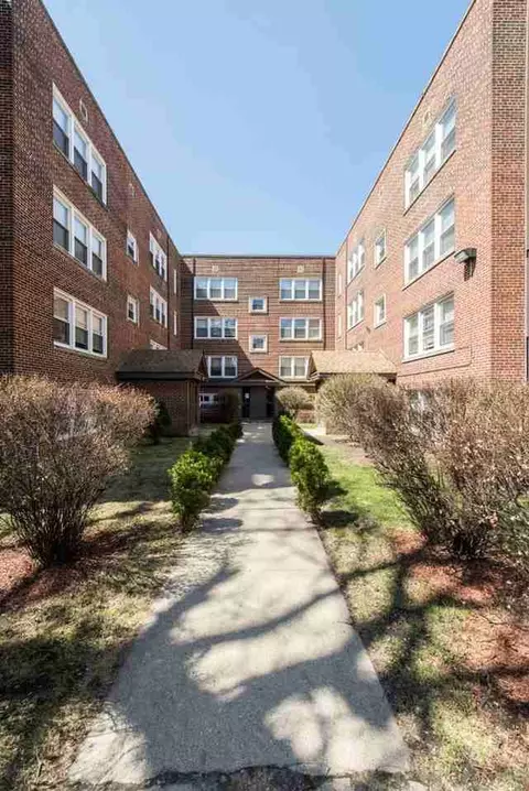 7624 S Kingston Ave, Chicago, IL 60649 photo 15